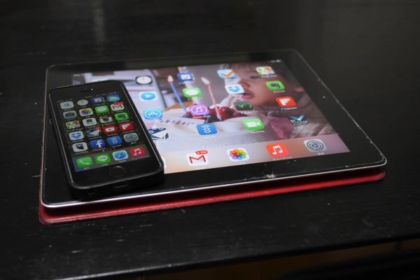 Auto-thumbnail for iPhone巨大化に思うスマホ・タブレットのサイズについて「私はでかいiPhoneよりもでかいiPadが欲しい」