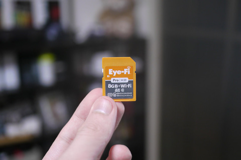 Auto-thumbnail for デジカメで撮った写真をその場でツイートできるEye-Fi