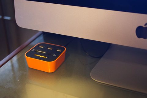 Auto-thumbnail for Podium（USBハブ＆カードリーダー）