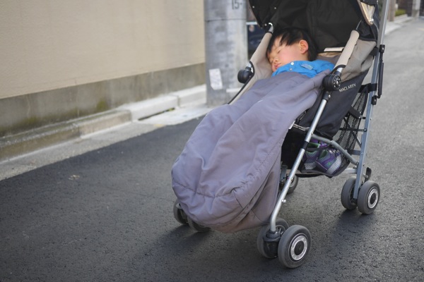 Auto-thumbnail for マクラーレン ベビーカー一体型フットマフ